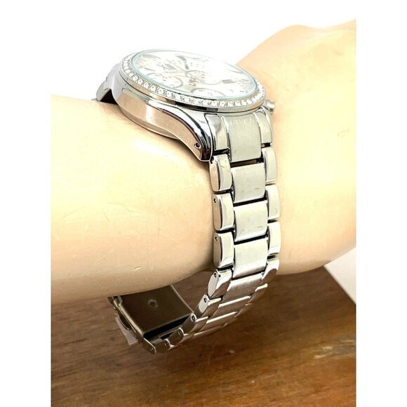 Timex Womens Watch TW2V57600 Quartz Chronograph Silver Dial Stainless St… - Picture 12 of 14